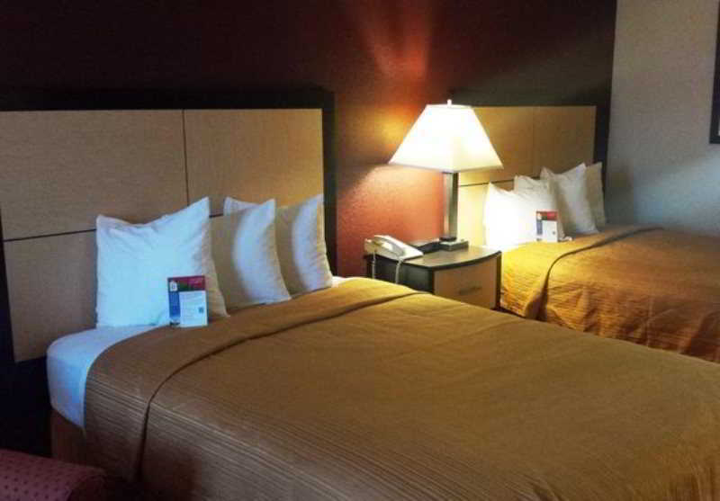 Red Roof Inn Plus+ Dallas - Addison Bagian luar foto