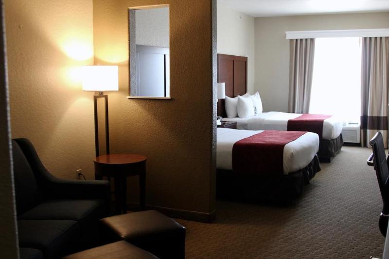 Red Roof Inn Plus+ Dallas - Addison Bagian luar foto